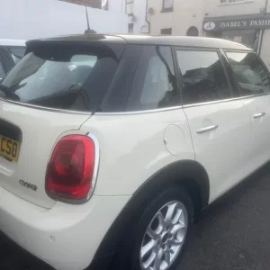 2017 MINI Hatch 1.5 Cooper 5dr Petrol Manual