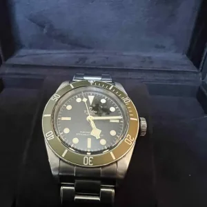 Tudor Black Bay Harrods special edition 41mm stainless steel watch - Image 5