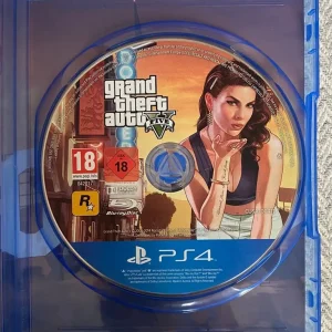 Grand Theft Auto V (5) Playstation 4 Game - Image 2