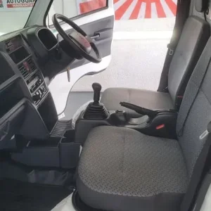 Mitsubishi Minicab Pickup 650cc 4WD 2014 Japanese Import - Image 4