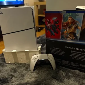 Ps5 slim with box - Image 3