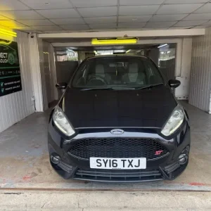 2016 Ford Fiesta 1.6T EcoBoost ST-2 Euro 6 3dr Hatchback Petrol Manual - Image 5