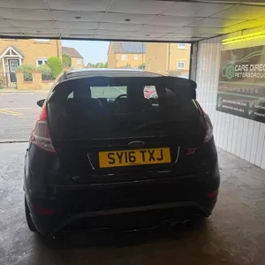 2016 Ford Fiesta 1.6T EcoBoost ST-2 Euro 6 3dr Hatchback Petrol Manual - Image 8