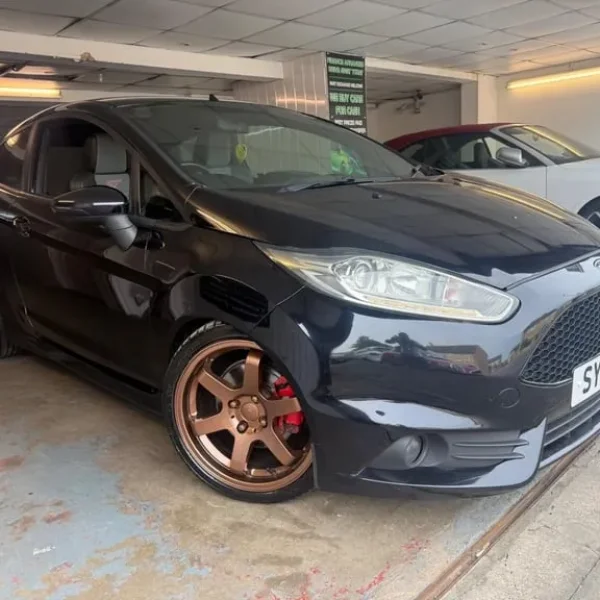 2016 Ford Fiesta 1.6T EcoBoost ST-2 Euro 6 3dr Hatchback Petrol Manual