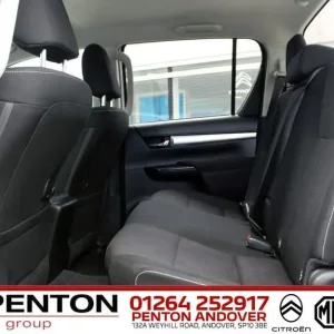 2021 Toyota Hilux 2.4 D-4D Icon Auto 4WD Euro 6 (s/s) 4dr PICK UP Diesel Automatic - Image 8