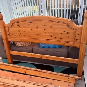 Solid pine King size bed - Image 2