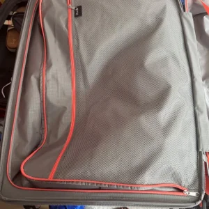Rock luggage - Image 2