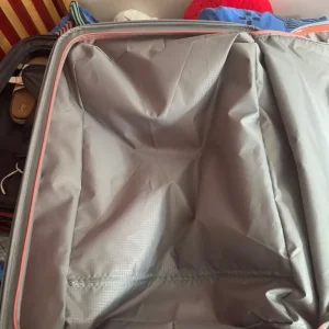 Rock luggage - Image 8