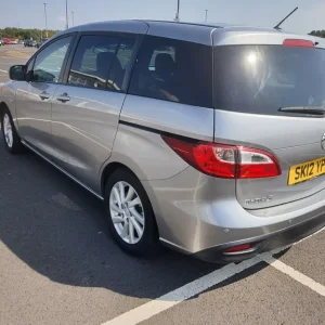 2012 Mazda 5 MPV 5-door manual - Image 4