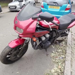 Yamaha FZS 1999 599cc - Image 3