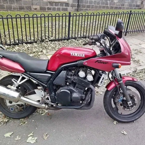 Yamaha FZS 1999 599cc