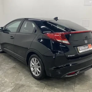 2014 Honda Civic 1.4 i-VTEC S Euro 5 5-door hatchback manual petrol - Image 5