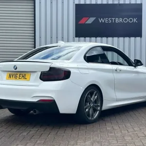 2016 BMW 2 Series 3.0 M235i Auto Euro 6 2dr Coupe - Image 2