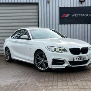 2016 BMW 2 Series 3.0 M235i Auto Euro 6 2dr Coupe - Image 7
