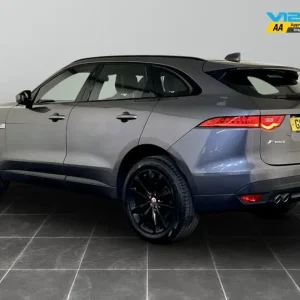 2018 Jaguar F-Pace 2.0 D180 R-Sport Auto Euro 6 5-door - Image 8