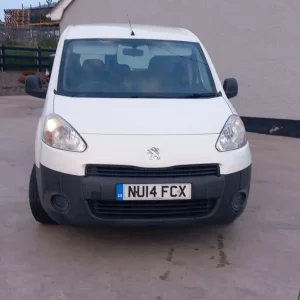 2014 Peugeot Partner Panel Van - Image 2