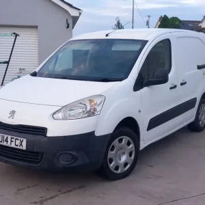 2014 Peugeot Partner Panel Van - Image 3
