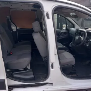 2014 Peugeot Partner Panel Van - Image 7