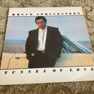 BRUCE SPRINGSTEEN - TUNNEL OF LOVE LP