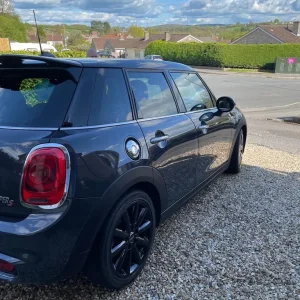 2015 Mini Cooper S Manual Hatchback - Image 3