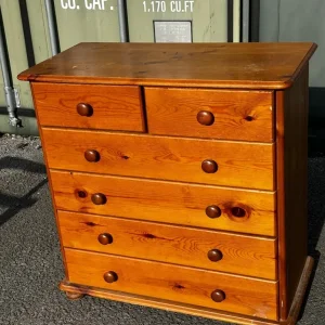 Pine chest of drawers 2 over 4