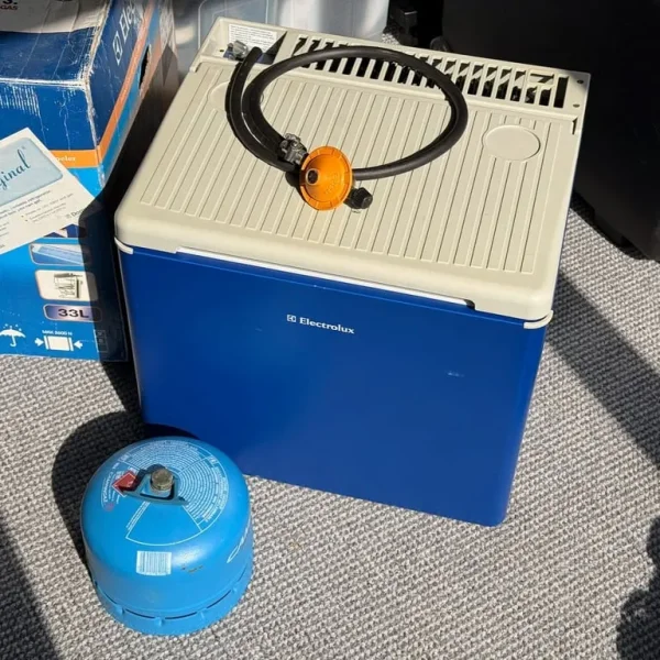 Dometic 3-way camping fridge with gas setup
