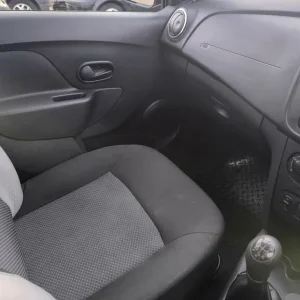 Dacia Sandero 2016 hatchback manual - Image 8