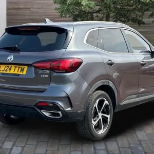 2024 MG HS 1.5 T-GDI Trophy Euro 6 5-door Estate - Image 2