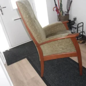 2 High back lounge chairs - Image 2