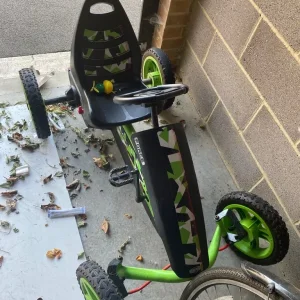 Kids pedal go kart - Image 2