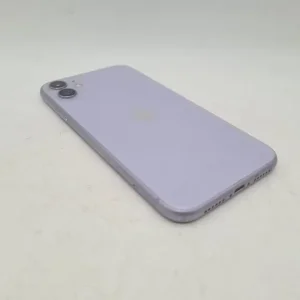 iPhone 11 - Image 3