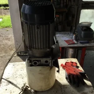 240v hydraulic power pack - Image 2