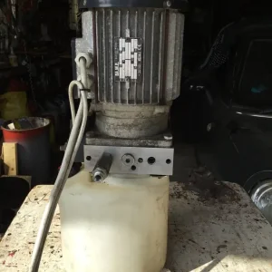 240v hydraulic power pack