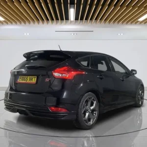 2015 Ford Focus ST-3 2.0T EcoBoost Hatchback - Image 8