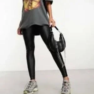 Black Faux Leather Wet Look Thermal Leggings UK Size 4XL - Image 3