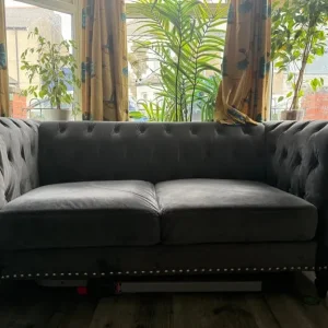 Grey velvet chesterfield style 5 person sofa - Image 8