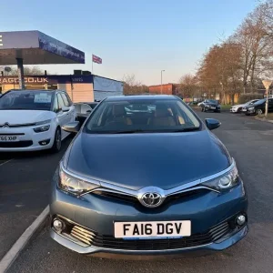 2016 Toyota Auris VVT-I Business Edition Hatchback - Image 3