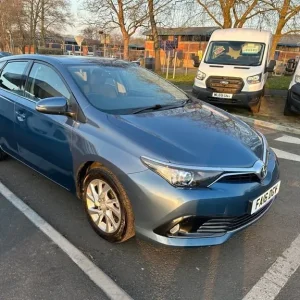 2016 Toyota Auris VVT-I Business Edition Hatchback - Image 4