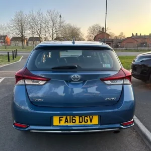 2016 Toyota Auris VVT-I Business Edition Hatchback - Image 6