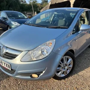 2008 Vauxhall Corsa 1.2i 16v Design 5-door hatchback with aircon - Image 4