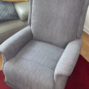 Manual recliner chair