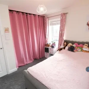 2 bedroom flat in Fullers Ground, Eagle Farm South - Image 8