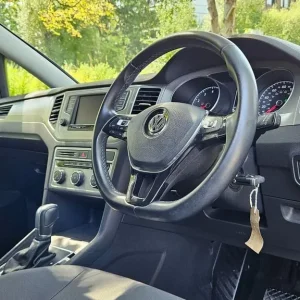 2017 Volkswagen Golf SV 1.4 TSI BlueMotion Tech SE DSG Euro 6 (s/s) 5dr MPV Petr - Image 3