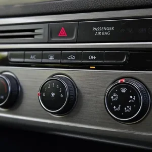 2017 Volkswagen Golf SV 1.4 TSI BlueMotion Tech SE DSG Euro 6 (s/s) 5dr MPV Petr - Image 5