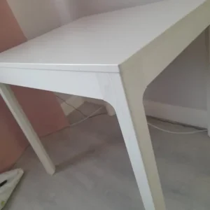 White expandable dining table - Like new
