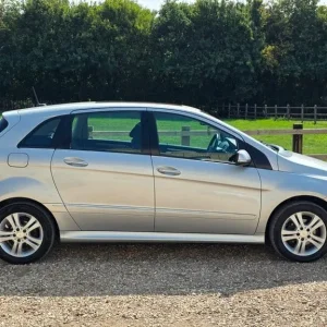 Mercedes B Class B150 SE - Image 6