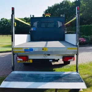 2023 Mercedes-Benz Sprinter 315 CDI DropSide With Tail Lift (LWB) CHASSIS CAB Diesel Manual - Image 5