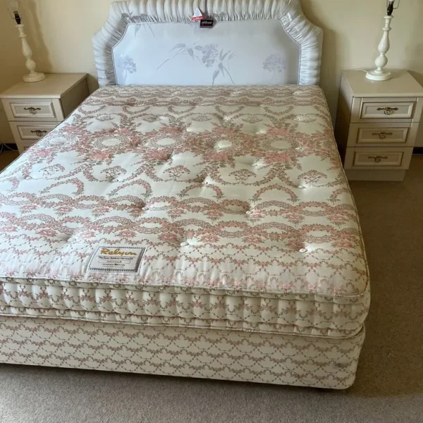 King size bed