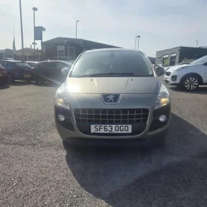 PEUGEOT 3008 1.6 HDi Active Euro 5 5-door 2013 - Image 6