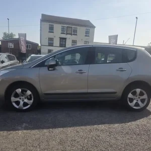 PEUGEOT 3008 1.6 HDi Active Euro 5 5-door 2013 - Image 7